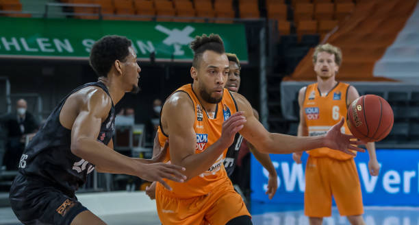 在对阵某强 在对阵某强